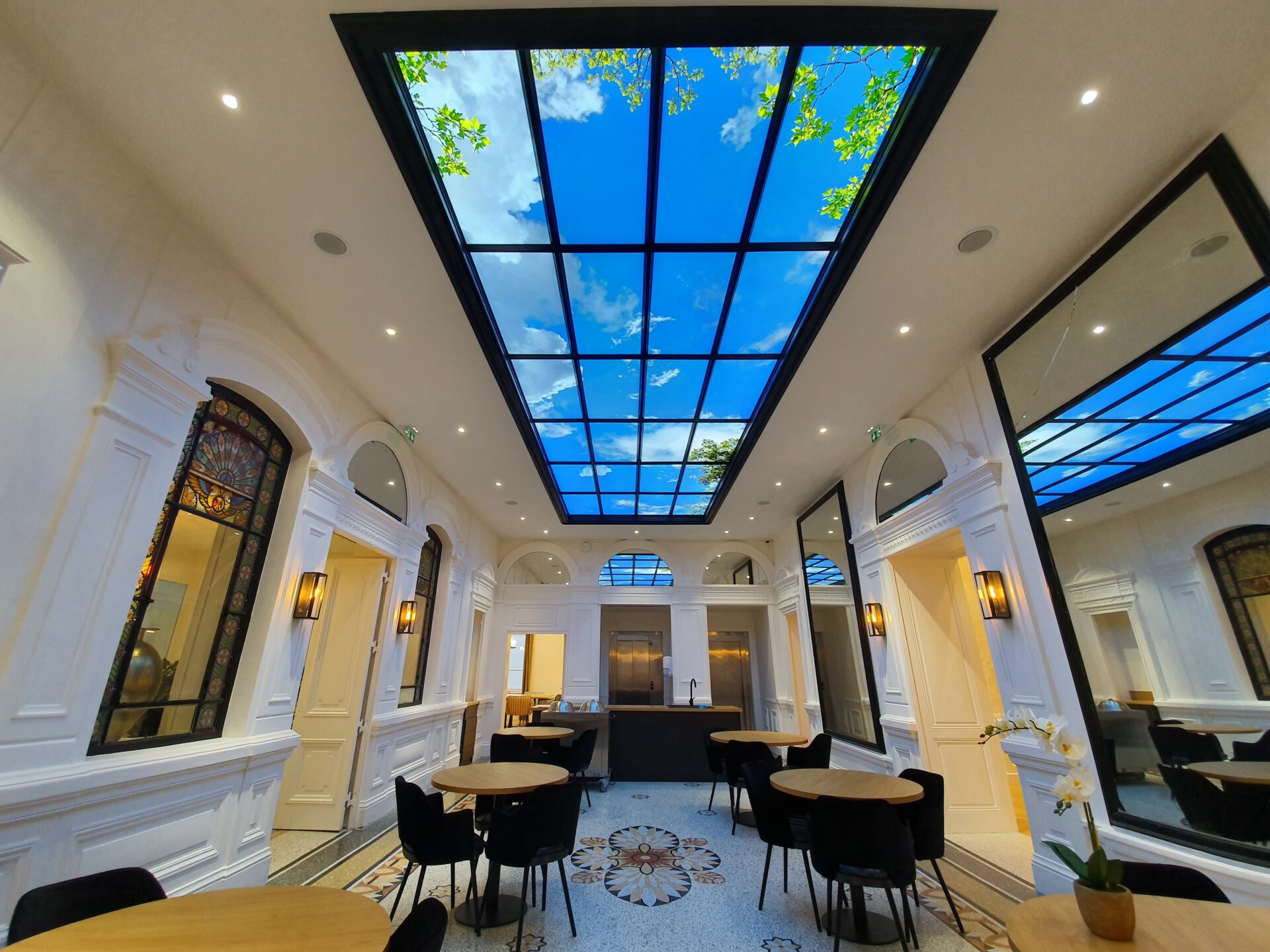 Plafond lumineux 60x60 cm puits de lumière articificielle