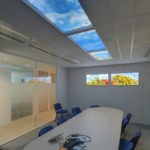 faux plafond lumineux pour salle de réunion
